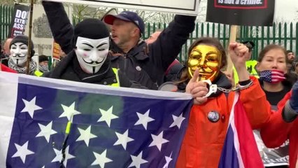 "Julian Assange iade edilmesin" protestosu (2)