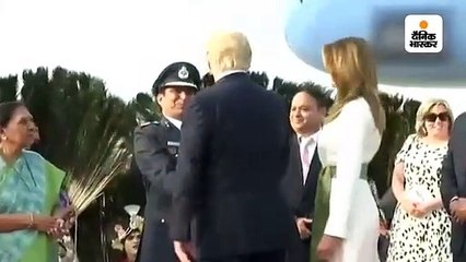 ताजमहल का दीदार करने पहुंचे ट्रम्प