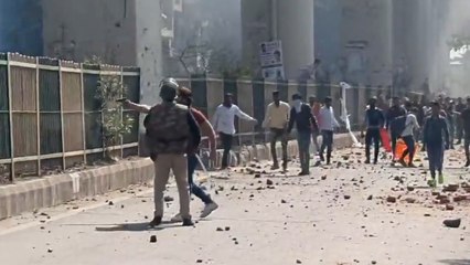 Man fires shots in Maujpur N-E Delhi on Monday as anti and pro-CAA supporters clashed