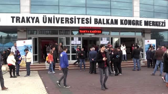 Üniversite mezunlarına kamuda staj imkanı geliyor