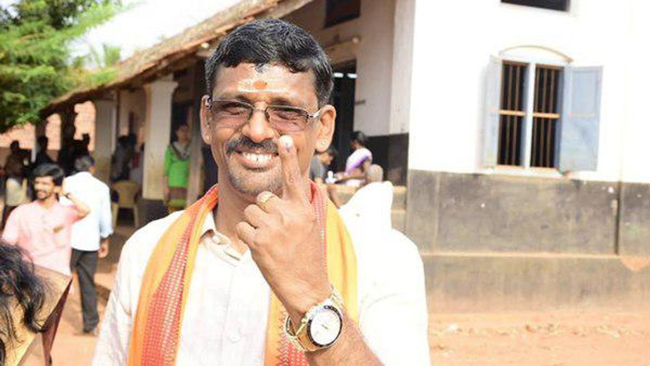 Raveesha Tantri Resigned From BJP | Oneindia Malayalam