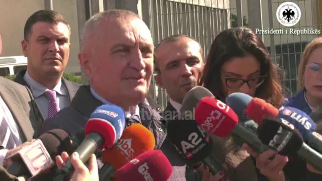 Meta padit ministren dhe dy zyrtare te tjere te Drejtesise