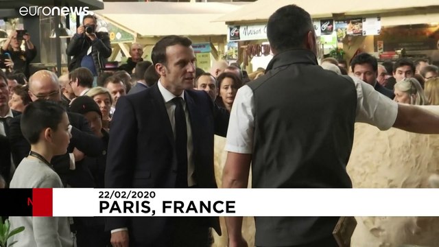 Macron, Paris Tarım ve Hayvancılık Fuarı'nda çiftçilerle buluştu