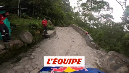 caméra embarquée lors de la course de descente la plus longue du monde - Adrénaline - VTT