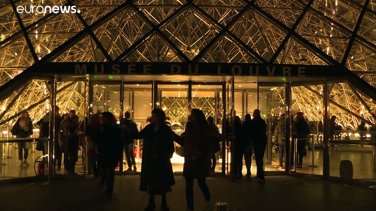Nachts im museum: louvre mit ungewöhnlichen Öffnungszeiten