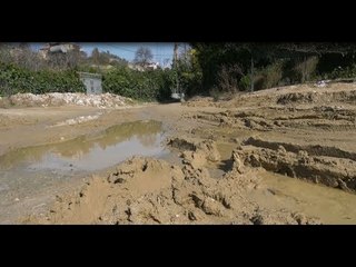 Ora News - Tirana me baltë e pa ndriçim, banorët akuzojnë Veliajn: Ka harruar detyrën