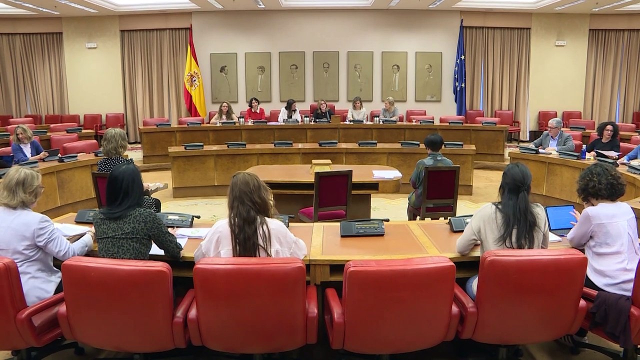 Igualdad se compromete a aprobar la ley LGTBI