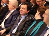 Momenti kur kryeministrja e Serbisë, Brnabiç e bën të qeshë Albin Kurtin