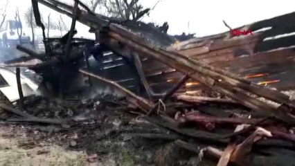 Karabük'te ahşap ev kül oldu