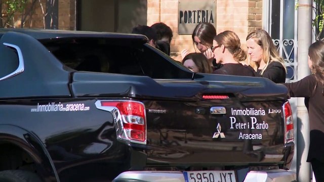 Claudia Jiménez, hija de Raquel Revuelta, se despide de su padre