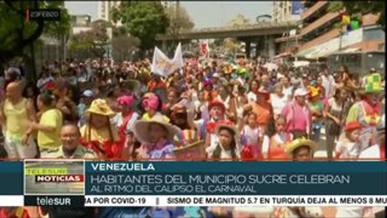 Venezolanos celebran el carnaval
