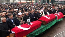 - Almanya’da öldürülen Türk vatandaşları için cenaze töreni düzenlendi- Irkçı saldırıda ölen 2 Türk vatandaşının naaşı dualarla Türkiye'ye gönderildi