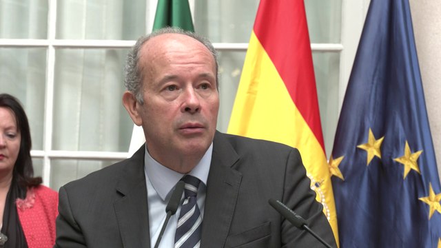 Campo defiende que servicios públicos son para todos los ciudadanos