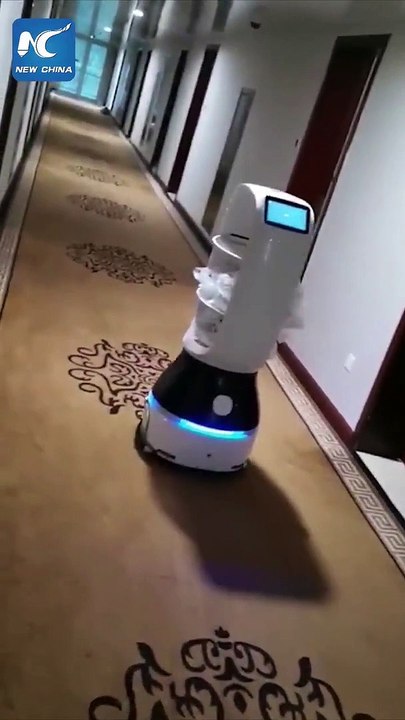 Los robots que usan en China ante el brote de coronavirus
