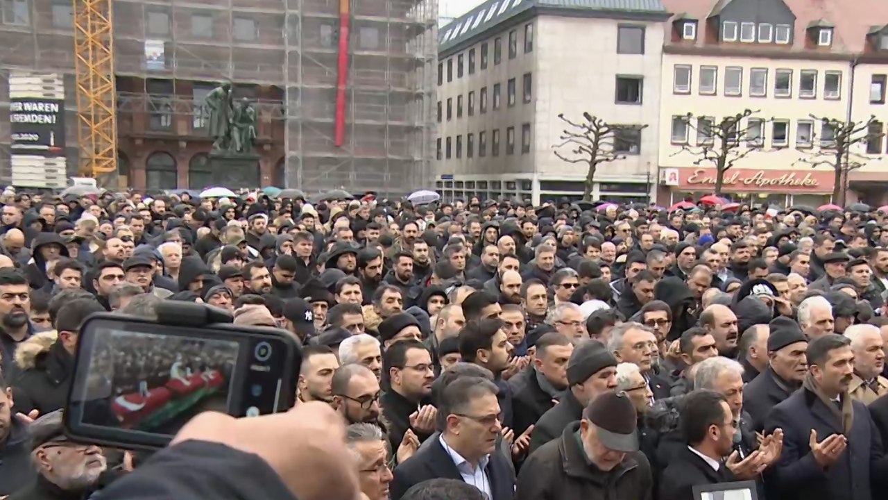 وسط تعزيزات أمنية.. تشييع جثامين ضحايا هجوم هان...