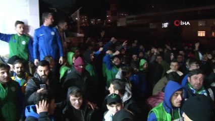 Çaykur Rizespor taraftarından tesislerde protesto