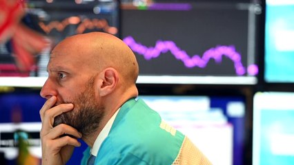 Bolsas afundam. OMS alerta para risco de pandemia