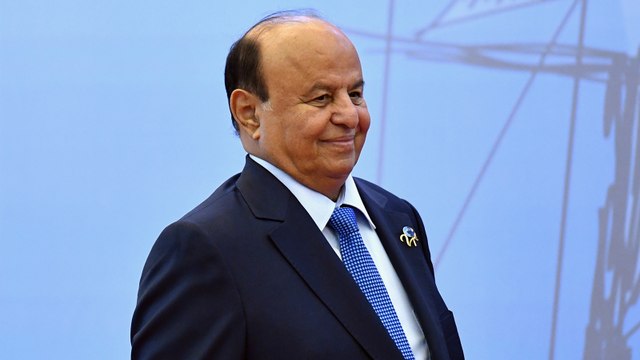 الرئيس اليمني يقيل محافظ المهرة بعد سيطرة السعودية على معبر حدودي