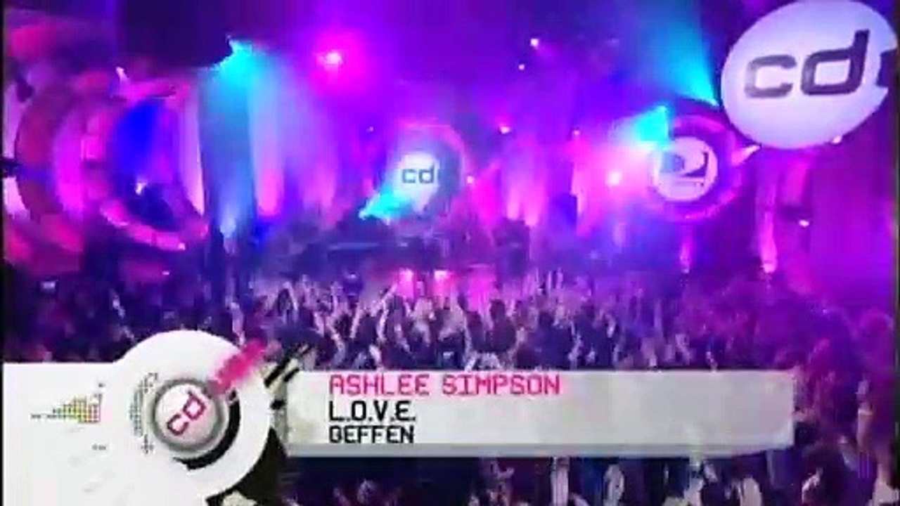 Ashlee Simpson - L.O.V.E. (Live @ CD:USA)