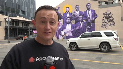 A little rain won't stop Mardi Gras