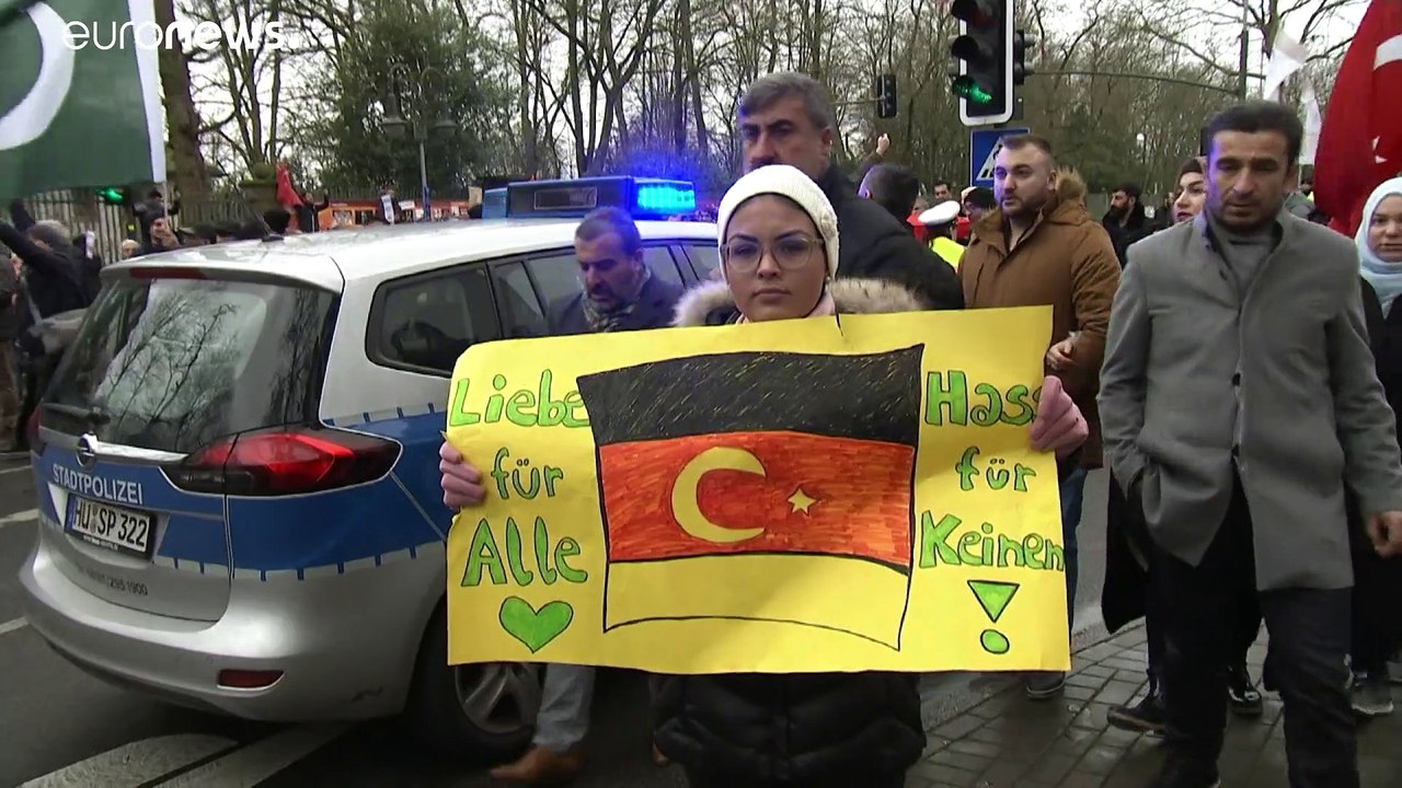 #SayTheirNames: Κύμα αλληλεγγύης για τα θύματα της Χανάου