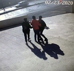 Sosyal medya için video çeken gence bayıltana kadar dayak