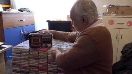 46 yıldır biriktirdiği kasetlerle nostalji keyfi yapıyor