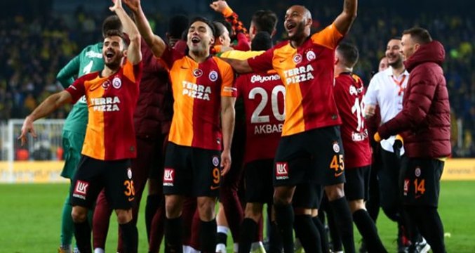 Galatasaray'da Fenerbahçe galibiyet için futbolculara 500 bin euro prim verilecek