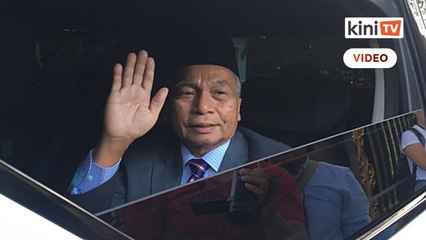 Pilih sokong Tun M atau bubar parlimen - MP Sri Aman