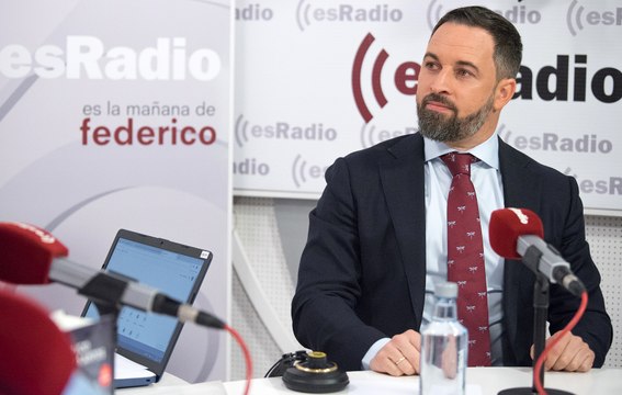 Federico Jiménez Losantos entrevista a Santiago Abascal