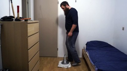 10,4 kilogram right hand lateral pinch grip lift with a straight arm