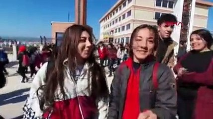 Mersin'de 17 öğrenci zehirlenme şüphesiyle hastaneye kaldırıldı