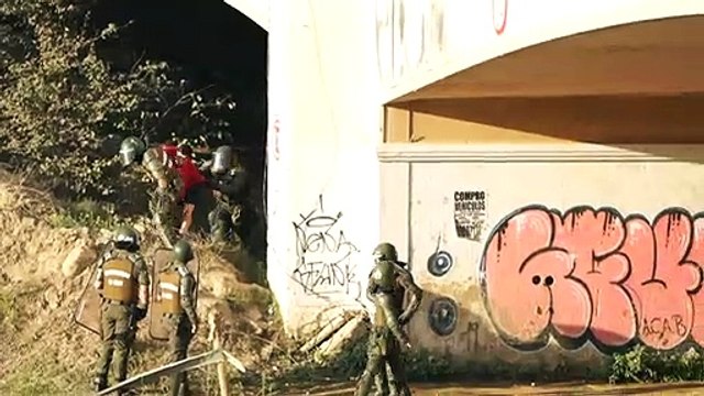 Disturbios y un polémico show de Mon Laferte en el festival de Viña del Mar