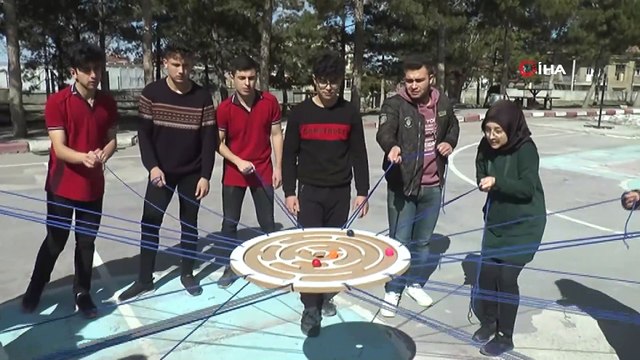 Öğrenciler sınav stresini bu oyunla atıyorlar