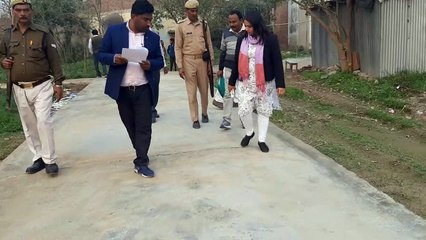 कांधला में उप जिलाधिकारी ने किया सड़क निर्माण का निरीक्षण