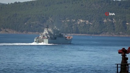 Rus savaş gemisi Çanakkale Boğazı’nda