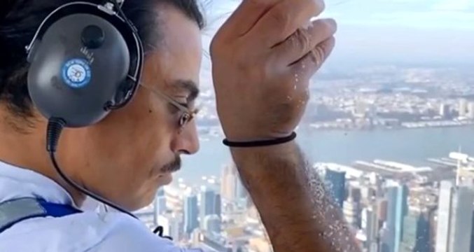 Nusret sınırları zorladı, meşhur hareketini bu kez gökyüzünde yaptı