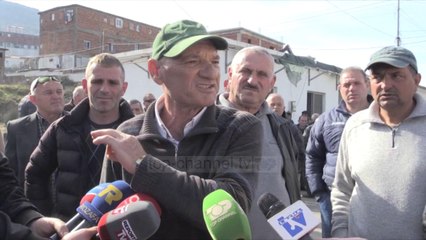 Protestë kundër ndotjes! Lezhë, mbetjet shtazore përpunohen pranë banesave