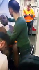 Le  passager camerounais traité comme un vulgaire colis
