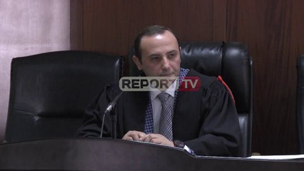 Report TV -Shkatërruan stolat në stadiumin 'Air Albania', shkon në 4 numri i të arrestuarve!