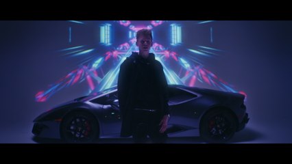 Carson Lueders - No Caption