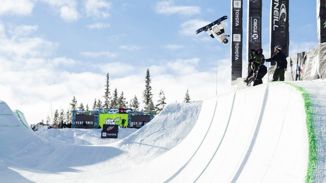Video Highlights: Best of Women’s Snowboarding Toyota Modified Superpipe Final | Dew Tour Copper 2020