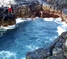 Sauter entre ces rochers, faut oser !