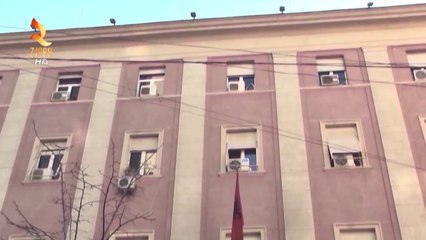 ILIR BEQJA PADITI QEVERINË BERISHA PAS HEQJES SË MANDATIT NË 2011