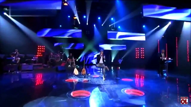 Murat Göğebakan kanser tedavisi görürken eşi onu terk ediyor ve Murat Göğebakan katıldığı bir programda gözyaşlarıyla bu şarkıyı söylüyor...