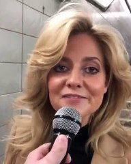 Mujer canta 'Shallow' en el subterráneo y se vuelve viral