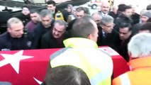 Almanya'daki ırkçı terör saldırısı kurbanı Gültekin'in cenazesi defnedildi - AĞRI