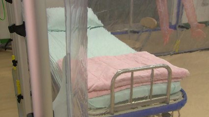 [뉴스라이브] 코로나19 국내 확진 천 명 넘어..."병상·의료진 확보 비상" / YTN