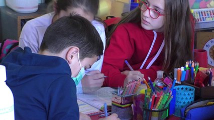 Nxënësit shtojnë dukshëm masat për higjenën personale - News, Lajme - Vizion Plus