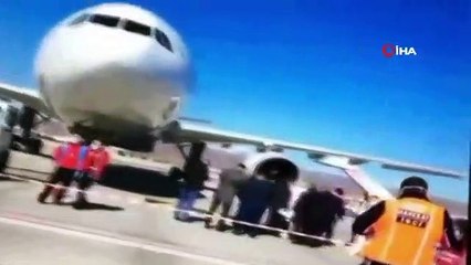 Ankara'da korona virüs alarmı: Tahran uçağı acil iniş yaptı